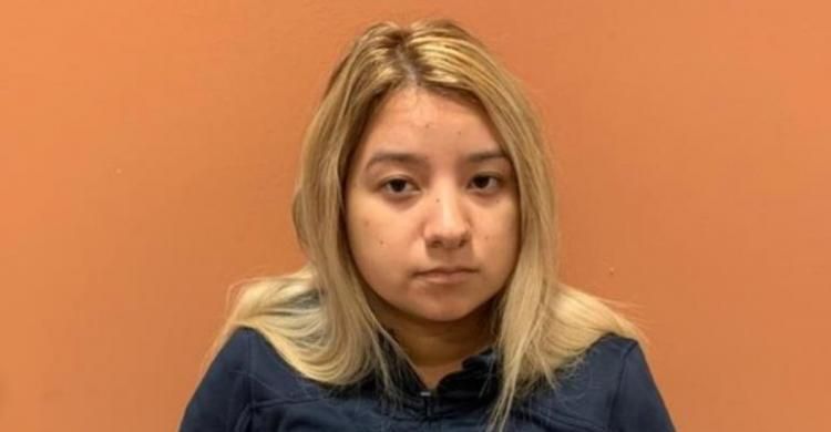 Kegilaan Cewek dari Texas, Cemburu Bakar Perabotan Rumah Pacar