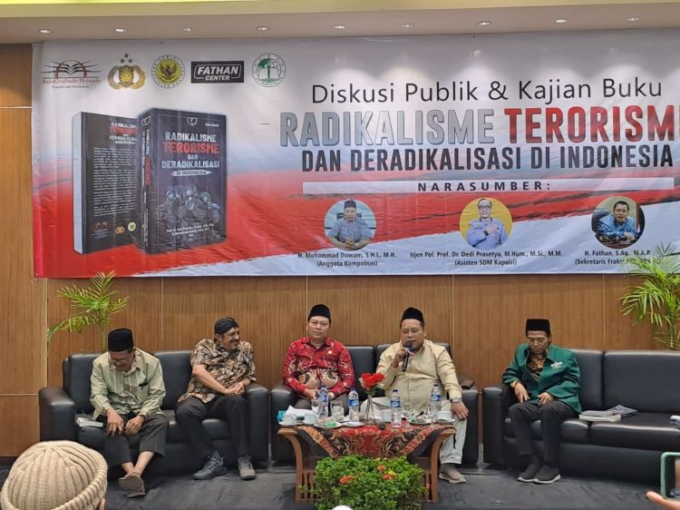 Bedah Buku Karya Irjen Dedi Prasetyo, Kompolnas Ajak Masyarakat Berantas Radikalisme