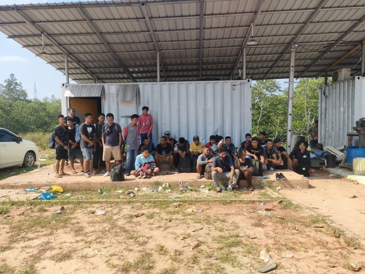Penyelundupan TKI Ilegal ke Malaysia di Gagalkan Bakamla RI