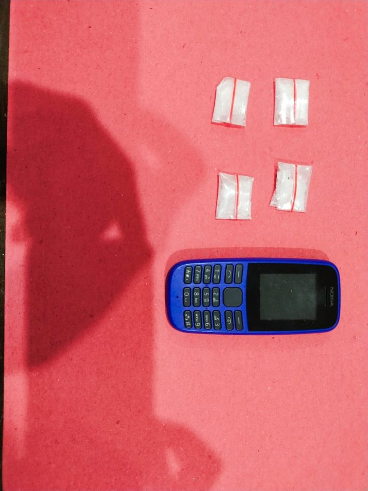 Mengedarkan Narkoba Jenis Sabu Kota Pinang  diringkus Polres Labusel