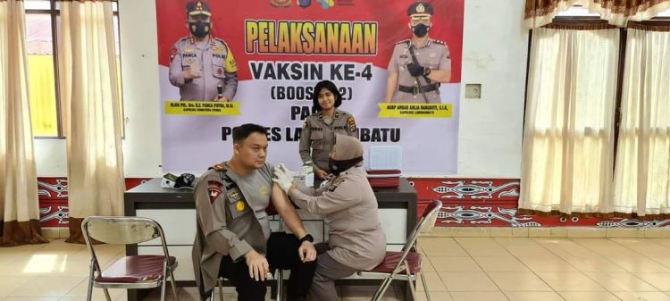 Polres Labuhanbatu Melaksanakan Kegiatan Vaksinasi Dosis Ke 4 Terhadap PNPP