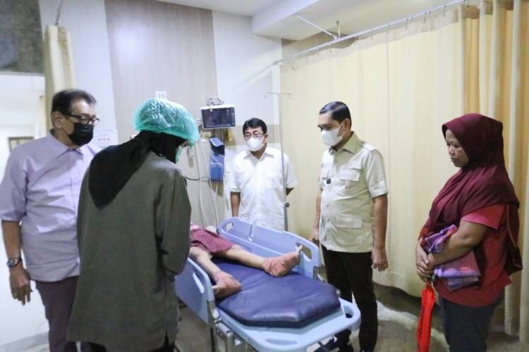 Bocah Korban Kebakaran Saat Bantu Ibu Jualan Dapat Bantuan Anggota Dewan