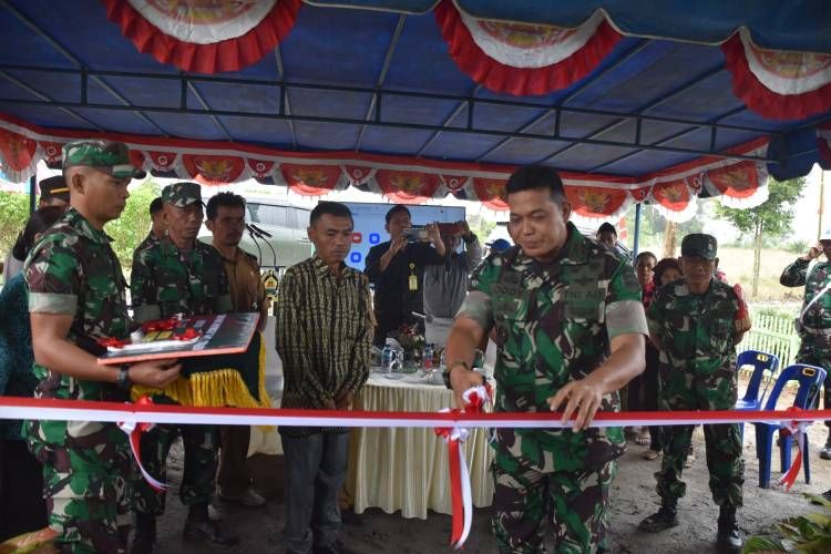 Selain Baksos, Danrem  024/KS Serahkan Bantuan Rumah Dari KASAD