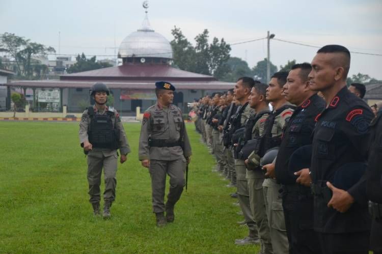 Dansat Brimob Polda Sumut Siagakan Personel Jelang  Natura dan Pilkades