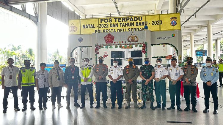 Puncak Arus Mudik di Bandara Kualanamu H-1 Natal