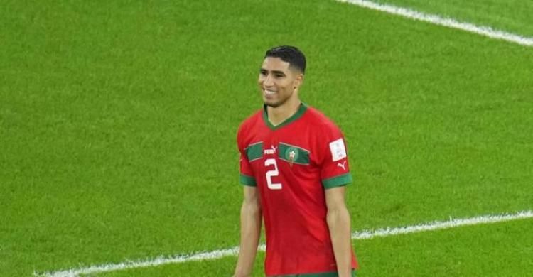 Hakimi Gerudug Bos  FIFA di Lorong Stadion