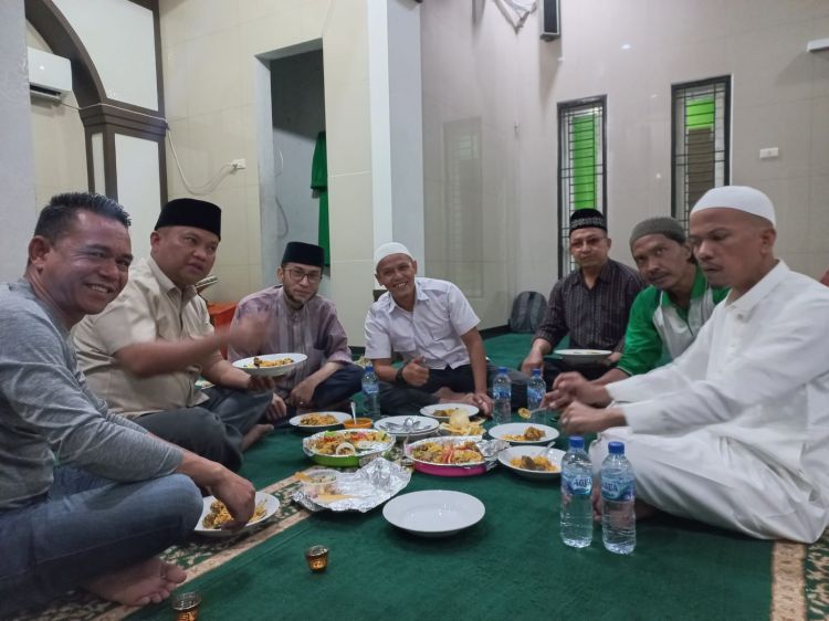 Gerindra Sumut Silaturahmi dan Buka Puasa Bersama ke Al Washliyah