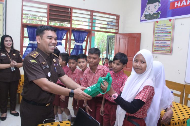 Kejati Sumut Ajak Pelajar Kenali Hukum, Jauhi Hukuman Sejak Dini