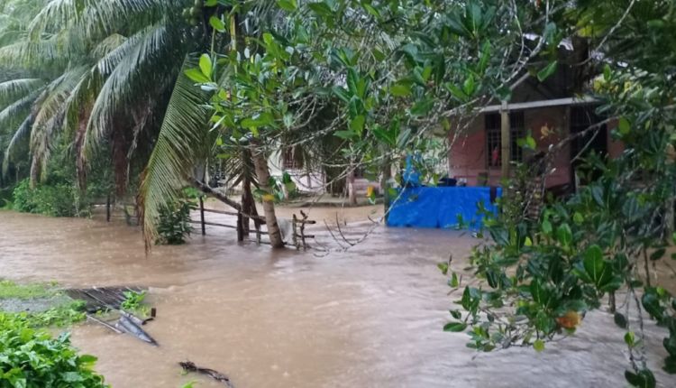 377 Rumah di 8 Kecamatan Simeulue Aceh Tergenang Banjir