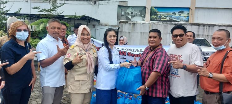 Kolaborasi Pengusaha Properti dan Partai Gerindra Sumut&nbsp;Salurkan Bantuan untuk Wartawan