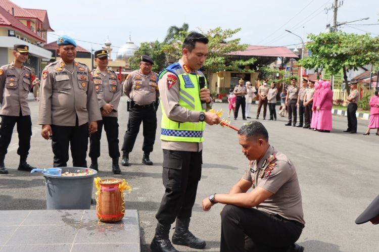 77 Personel Polresta Deliserdang Naik Pangkat