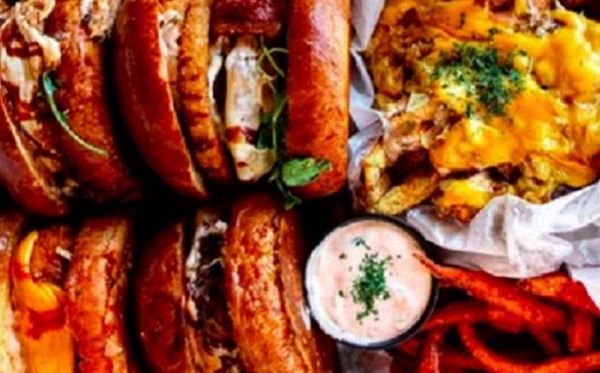 5 Kebiasaan yang Bikin Otak Lemot, Salah Satunya Terlalu Banyak Makan Junk Food!