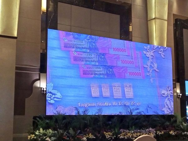 Makna Mahar Rp300 Ribu dan 4 Emas Batangan Pernikahan Kaesang-Erina