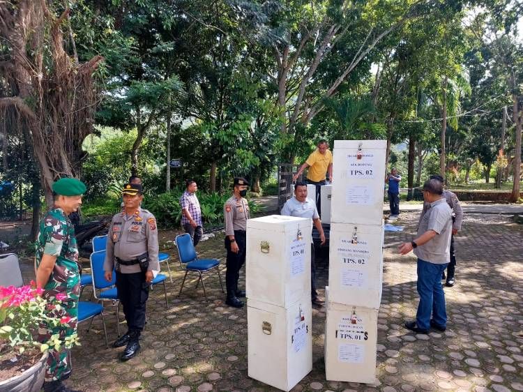 Personel Gabungan Polres Madina Dikerahkan Amankan Logistik Pilkades