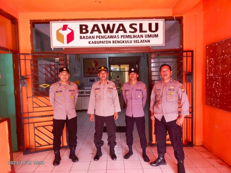 Polres Bengkulu Selatan Amankan Kantor Bawaslu, Ada Apa?