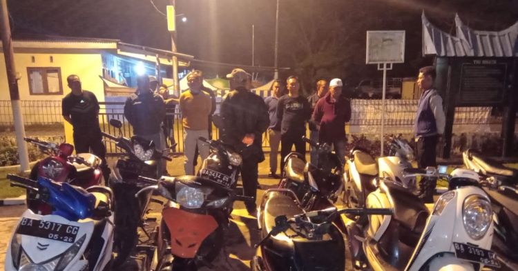 Polsek IV Jurai Pesisir Selatan Bubarkan aksi Balap Liar