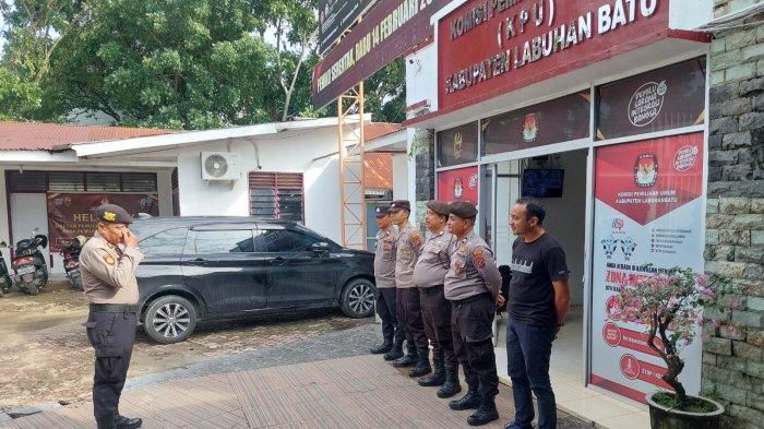 Polres Labuhanbatu Lakukan Pengamanan di Kantor KPU Labuhanbatu
