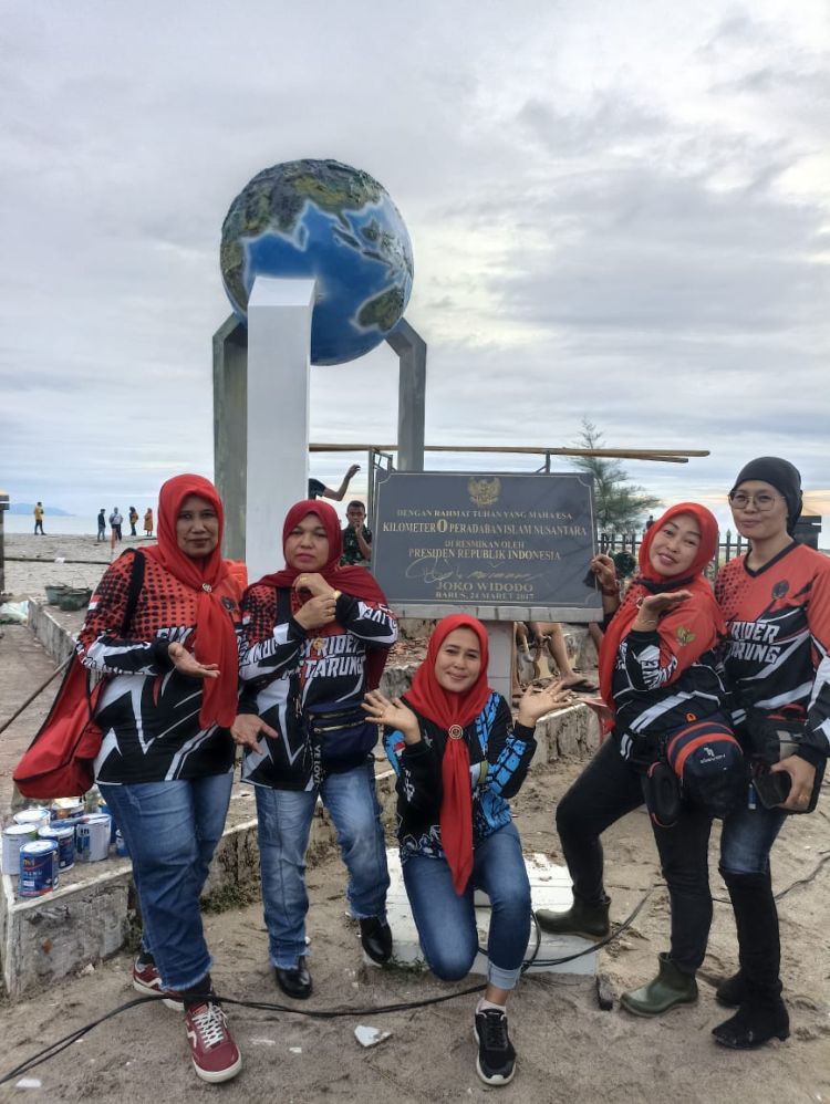 Momen Bikers Disambut Hujan Jelajahi Wisata Sumut