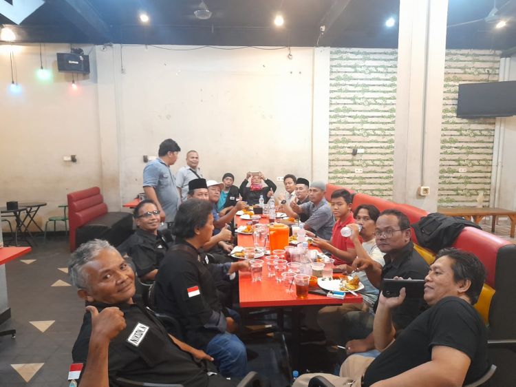 Saatnya Jurnalis Forwaka Berbagi Dalam Kebersamaan